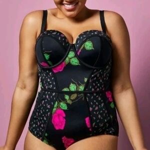 Betsey Johnson Torrid Womens Plus Size 1 Black Pink Rose 1 Piece Swimsuit Floral